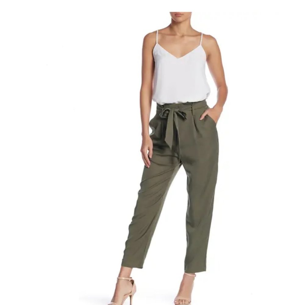 Socialite Paperbag Trousers (Color Olive)